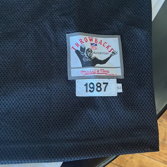 Bo Jackson, Oakland Raiders. Mitchell & Ness Throwback Jersey. NWT. Size 54 - Picture 3 of 5